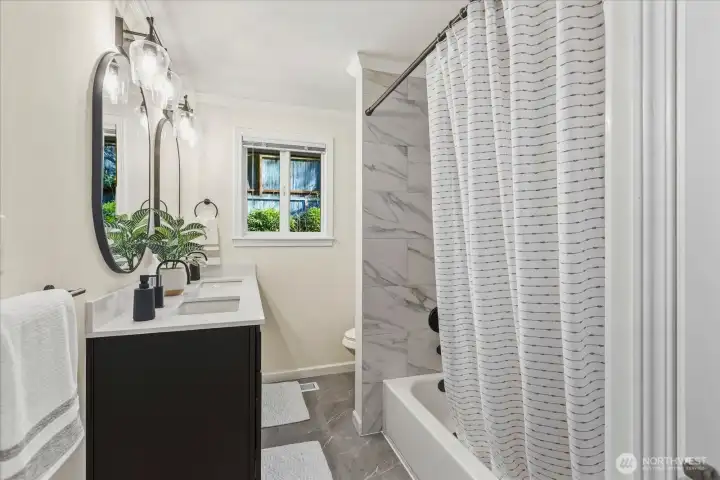 Freshly remodeled full bathroom