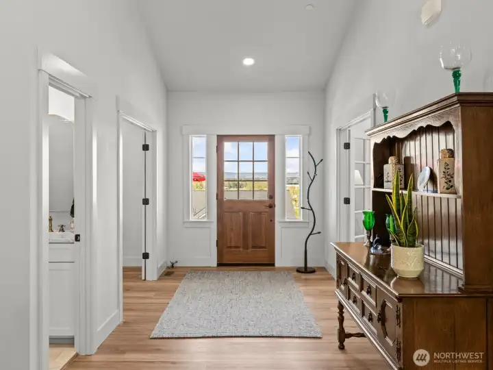 Built in 2022, this newer home is full of luxury finishes that you don't want to miss. Built in 2022, this newer home is full of luxury finishes that you don't want to miss.