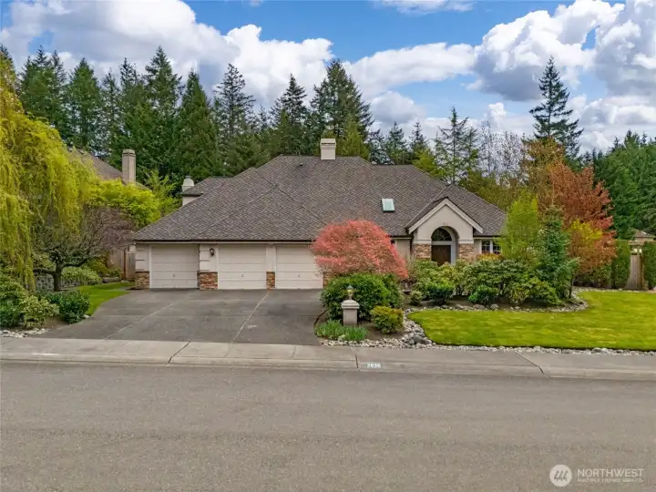 You can host unforgettable gatherings here.