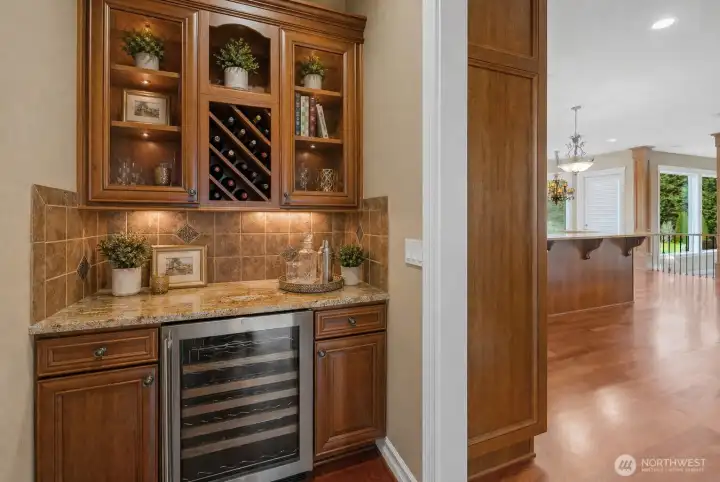 Butlers Pantry - Virtually staged to show potential layout and use of space