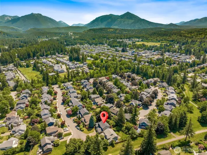 Surrounded by the mountains and towering pines of the Pacific Northwest