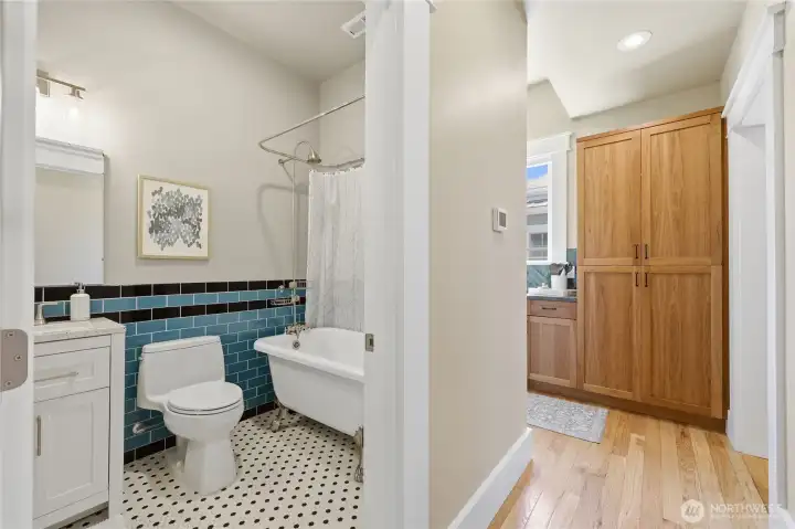 Down the hallway off the butler's pantry is the guest bath.
