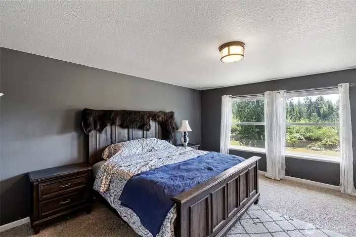Upper Level bonus, Rec   or entertainment room.