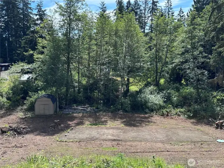 Lower level of property field area