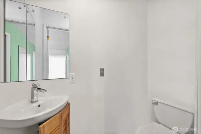 1/2 bath