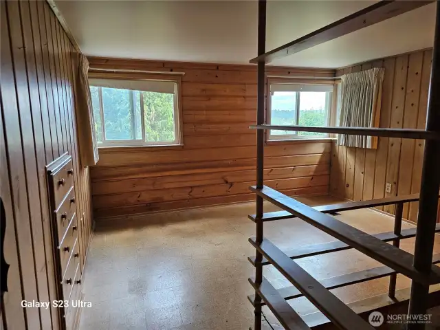 Upstairs Bd/Rm