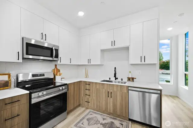 Model home, colors and finishes may vary.