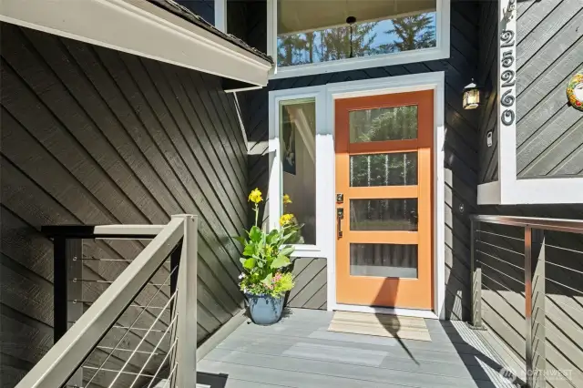 What a darling new front door and glass side!