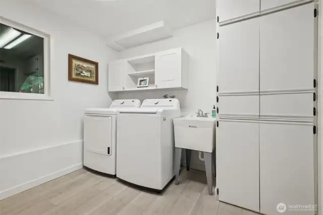 Brand new washer and dryer!!! Laundry room was updated with more built ins for storage.