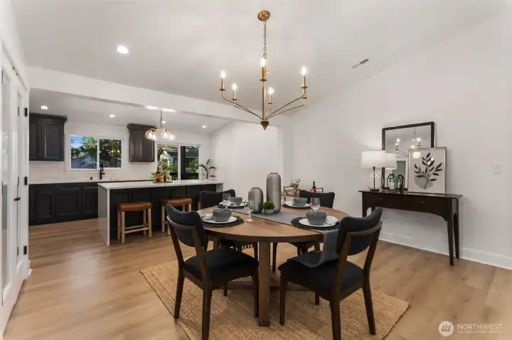 Dining / kitchen