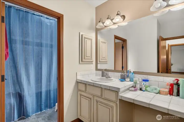 Unit A - Primary Bathroom