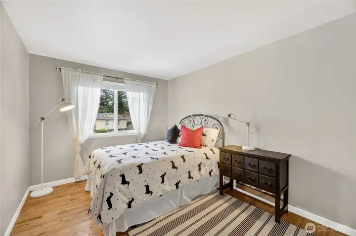 BEDROOM #2  Wire closet organizer / Gorgeous white original oak hardwood floors