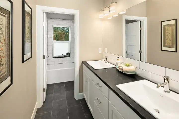 Main level 2 full bath.