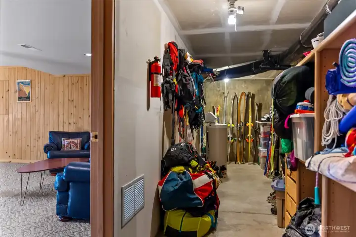 A seriously awesome gear room!!