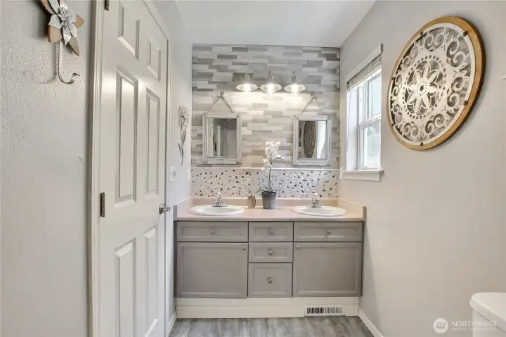 Modernized Guest Bathroom