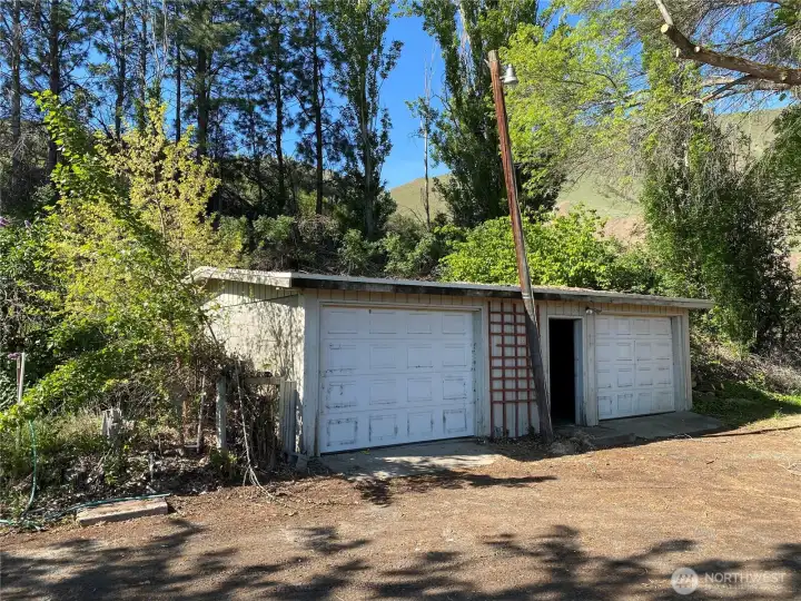 Detached Garage Detached Garage