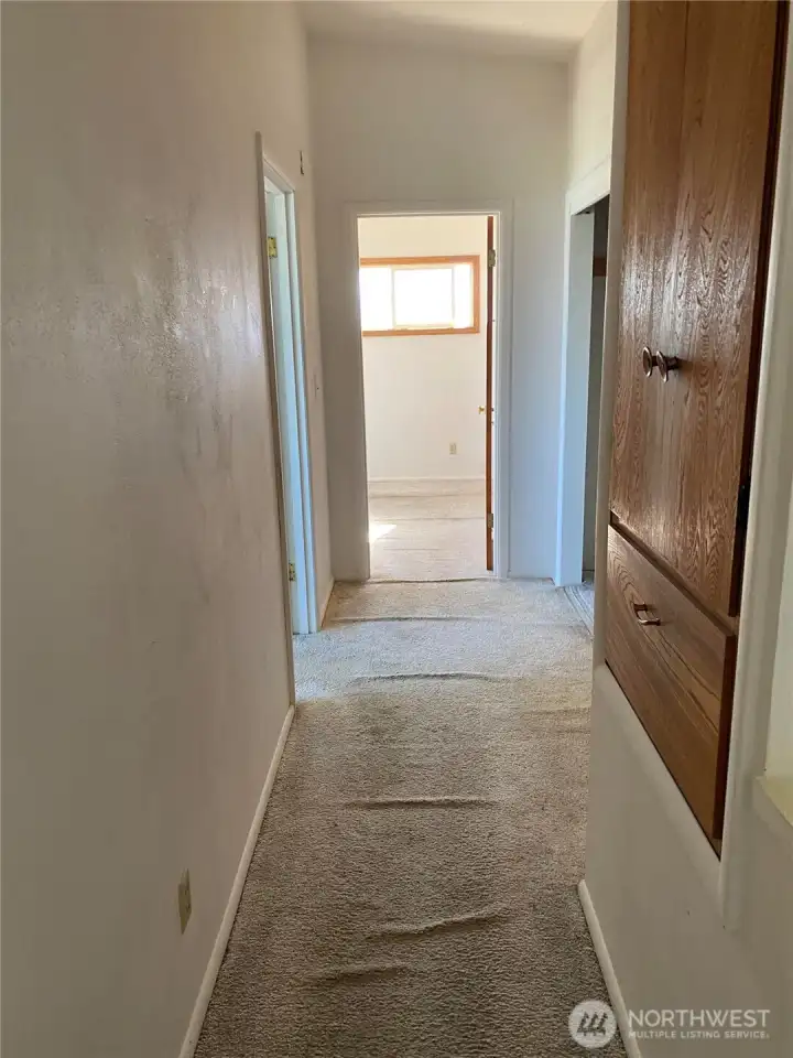 Hallway w/Built Ins Hallway w/Built Ins