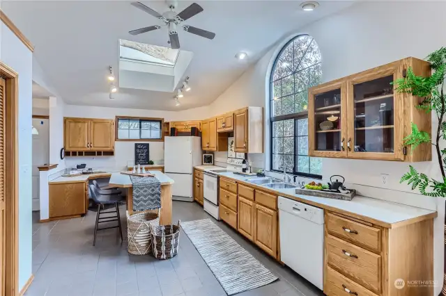 Light & bright kitchen