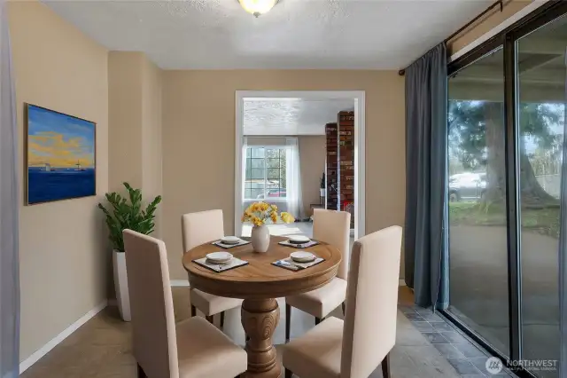 Dining off the Kitchen