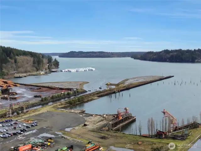 Docks nearby