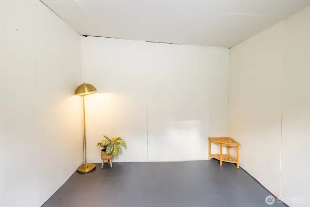 Interior of Sleeping Cabin 1