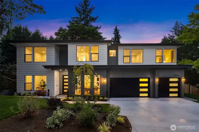 MN Custom Homes presents a transitional design in the convenient Phantom Lake neighborhood