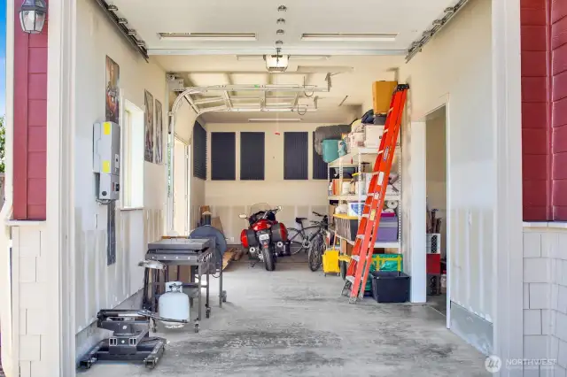 10' doors to 43' long shop/storage