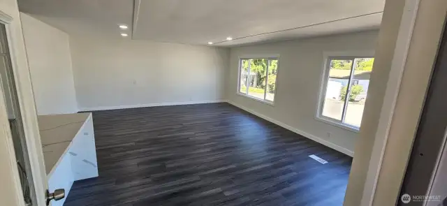 Front Entrance looking South illustrating large Living room