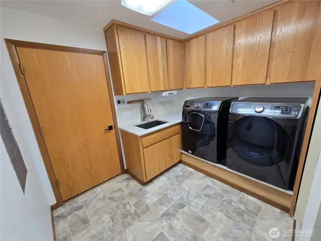 Spacious Utility Room