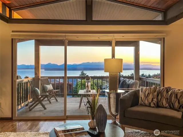 An exceptional home with expansive views, in a prime location.