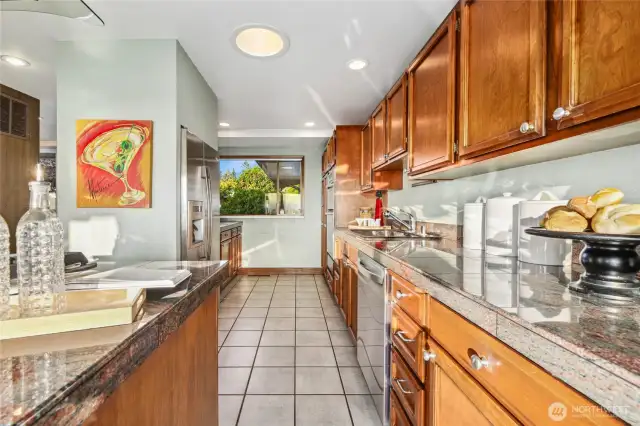 Another view of the kitchen.