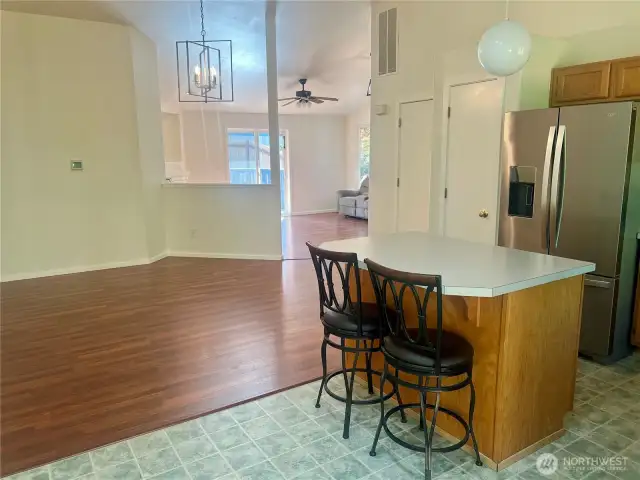 Kitchen bar