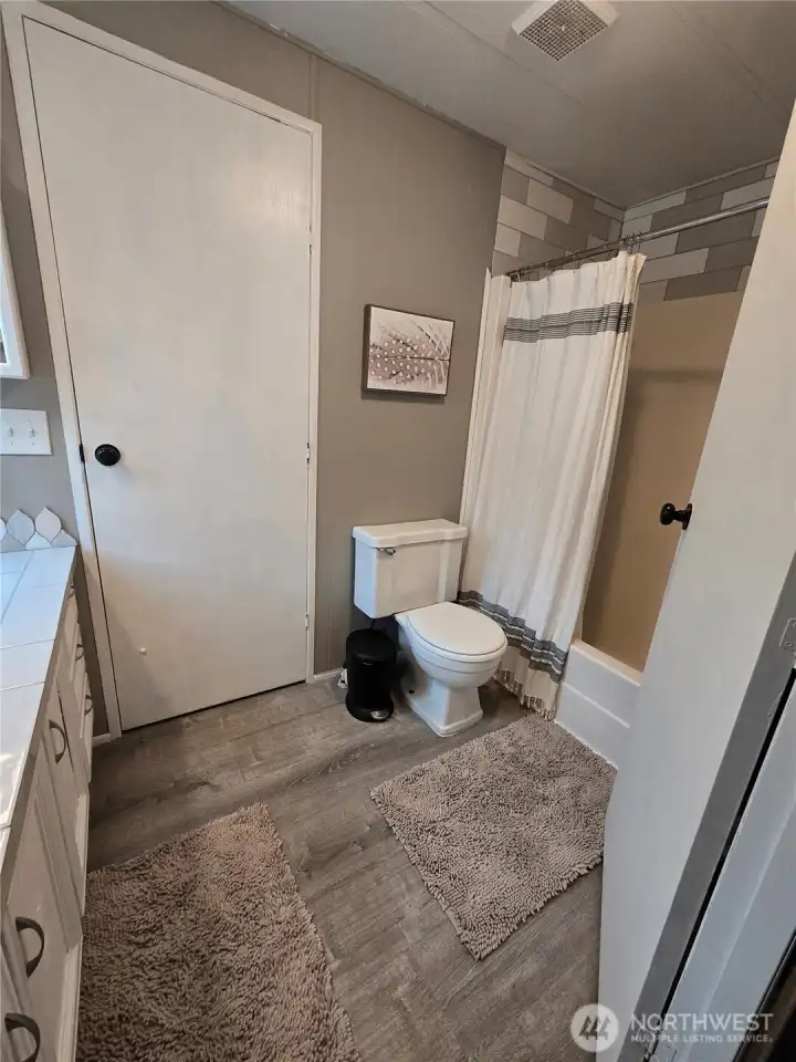 Main bathroom Main bathroom