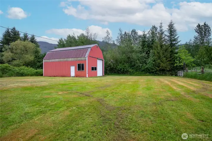 shop/barn