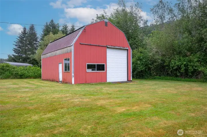 shop/barn