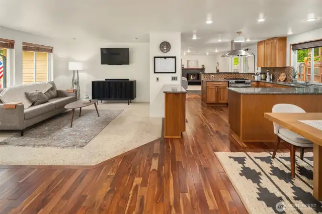 Great-room flow!