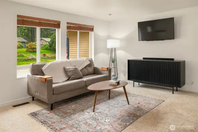Large front living room with concealed tv cable wires.