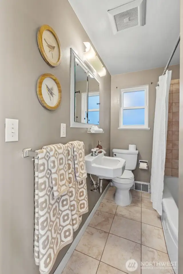 Main Floor Full Bathroom