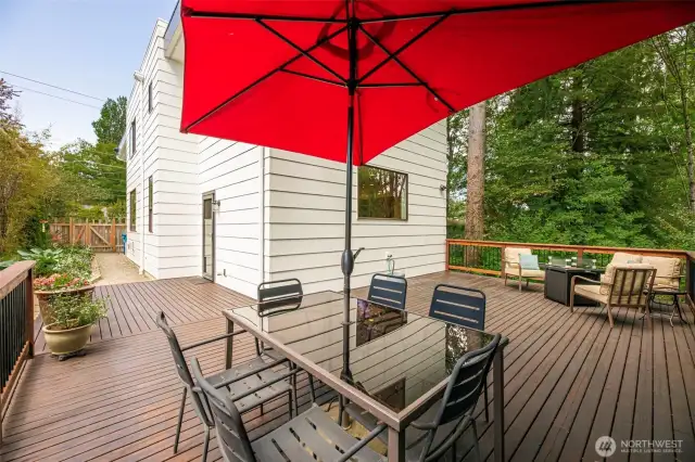 Wonderful outdoor living opportunities.