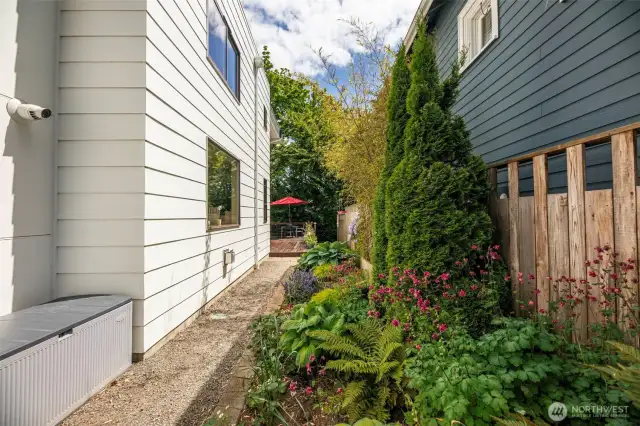 Outdoor storage bin stays with the home.