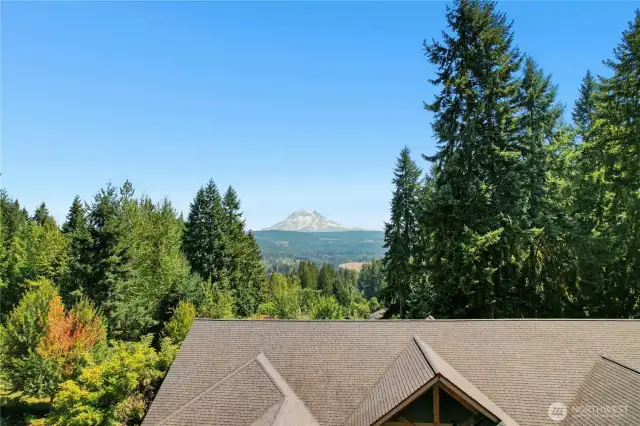 The VIEWS are absoutely stunning here. Welcome home!