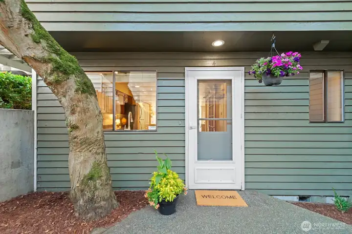 This private and quiet unit is just off paved alley in the Fairmont neighborhood of WS.