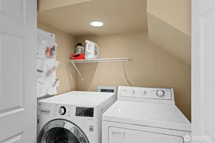 Utility closet off of main.