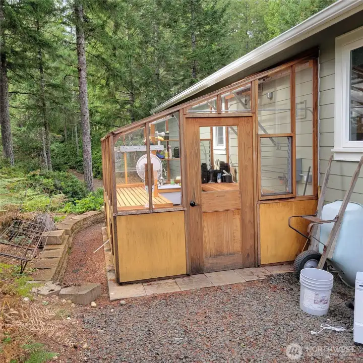 Fully complimented Greenhouse. Easy to heat in winter to keep the fresh produce coming.