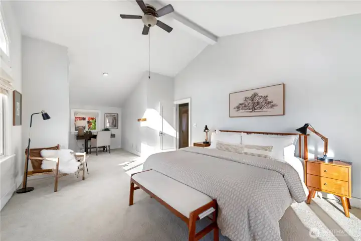 Primary bdrm