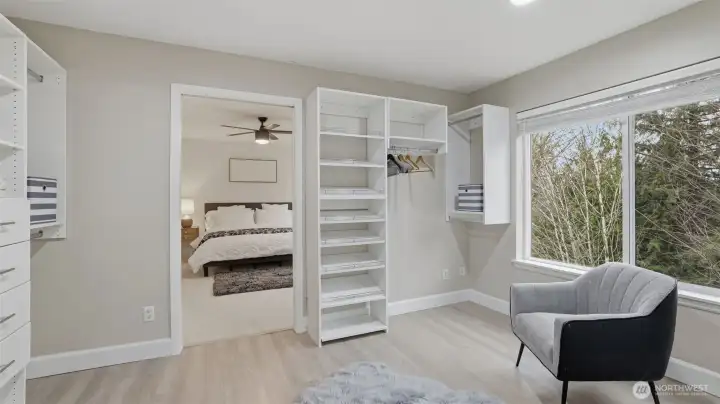 A peaceful space to organize, relax, and prepare for the day.