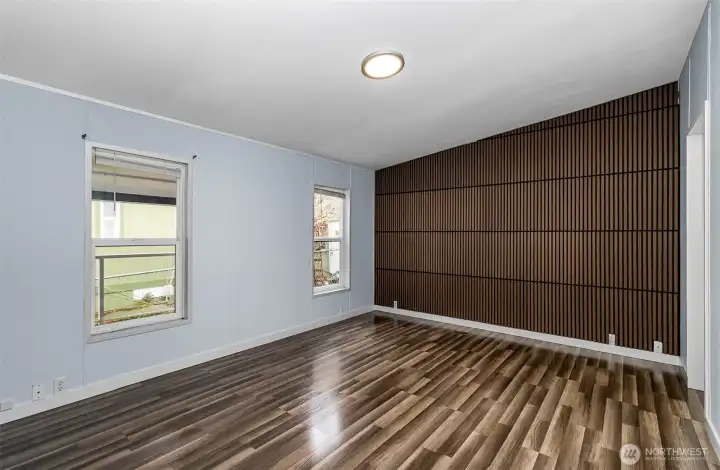 Main Bedroom with walk in closet & private bath.
