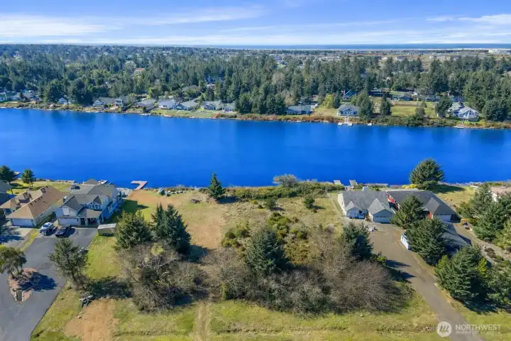 Unobstructed lake views!