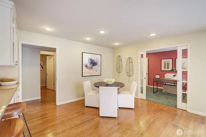 Kitchen eating space