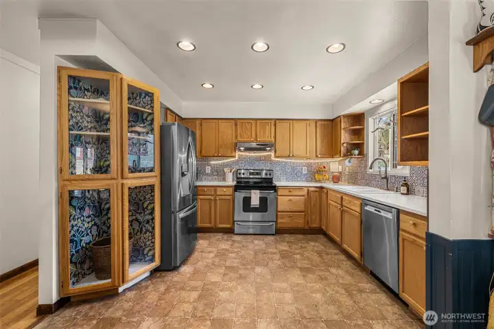 Built-in China hutch in kitchen
